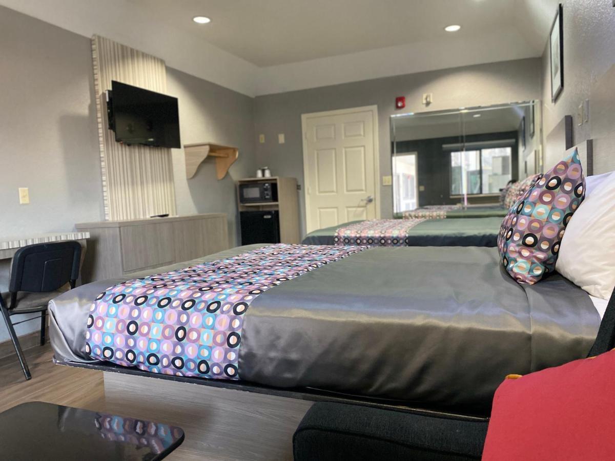Island Suites Hobby Airport Х'юстон Екстер'єр фото