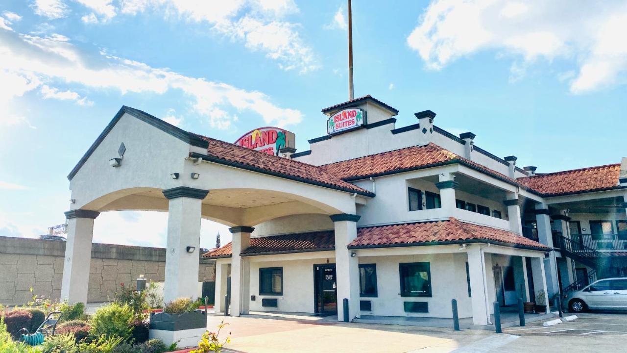 Island Suites Hobby Airport Х'юстон Екстер'єр фото