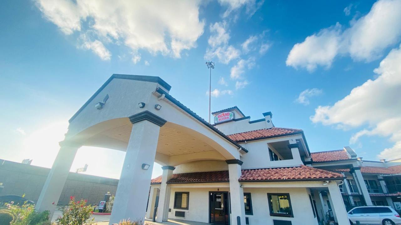 Island Suites Hobby Airport Х'юстон Екстер'єр фото